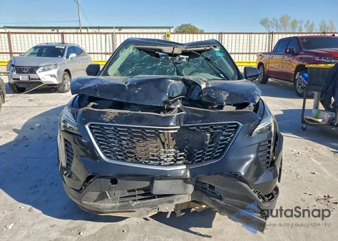2019 Cadillac Xt4 Luxury z USA, uszkodzony, nr VIN 1GYAZAR49KF145313